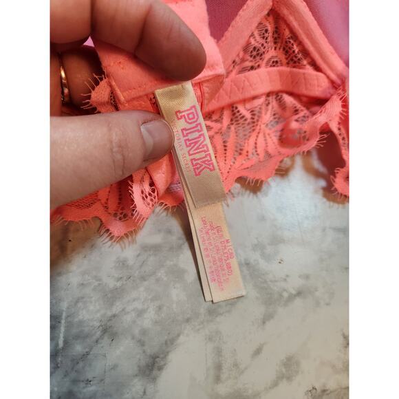 PINK Victoria's Secret Floral Lace Adjustable Halter Strap Bralette Bra Size M - Picture 5 of 6